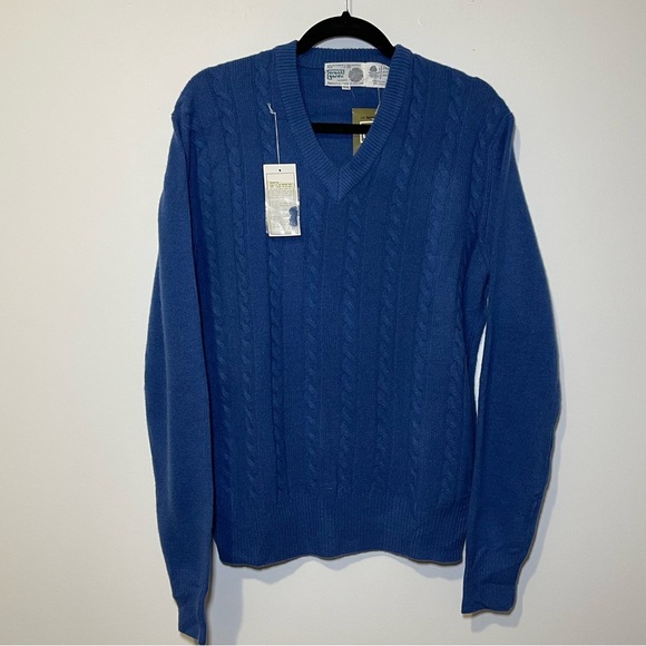 Avant Garde NWT vintage 100% lambs wool blue cable knit pull over sweater in XL - Picture 1 of 7